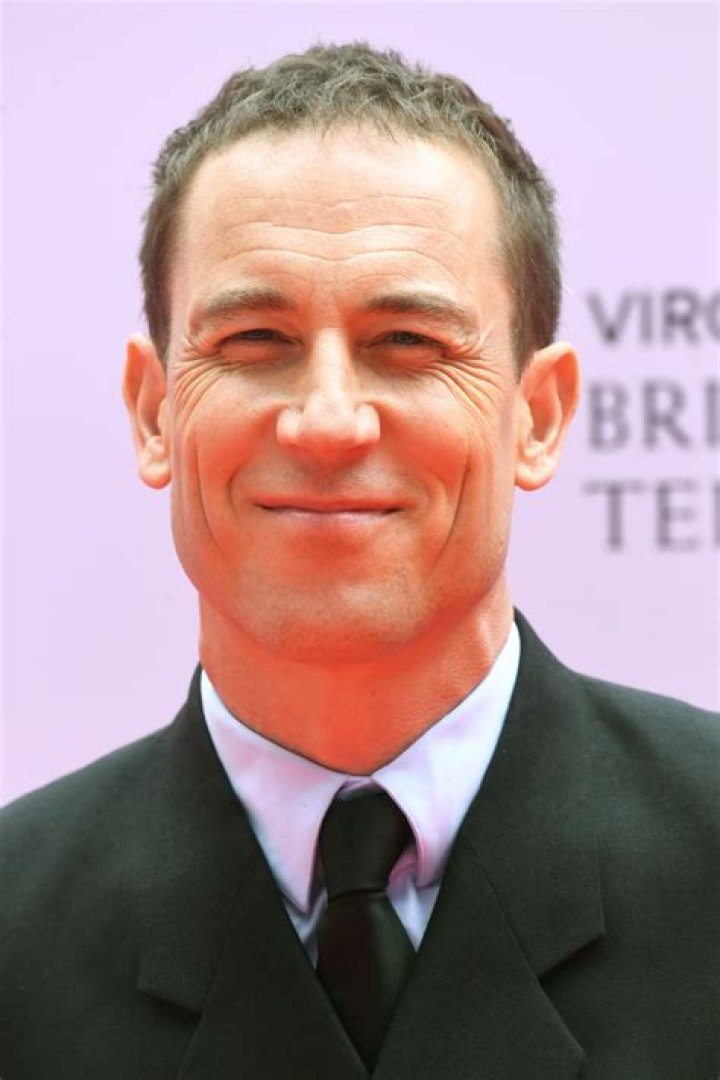 Is Tobias Menzies Gay? His On-Screen Character's Sexuality Was Undefined & He Has Publicly Only Dated a Woman