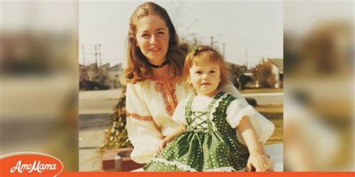 Girl in This Photo Grew up Dyslexic, Yet Is Now a Superstar: Her Husband Left ‘The Voice’ for Her Kids