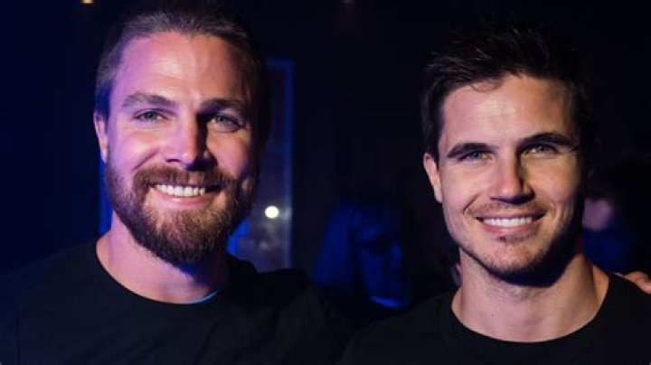 Stephen Amell's Brother: The Actor Is Close to His Cousin Robbie Amell