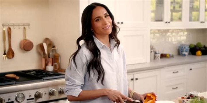 Lewis Howes’ Girlfriend Martha Higareda Came into His Life without a Plan & Made It ’Richer’