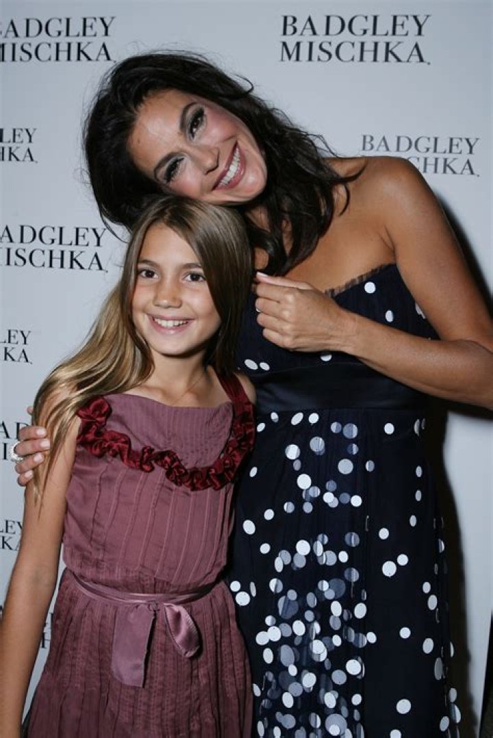 Teri Hatcher Prioritized Daughter over ‘Empty Marriage’— The Grown up Beauty Looks Like Mom Now