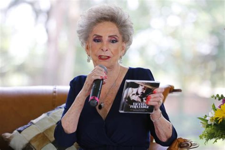 Maria Del Refugio Abarca Villaseñor Was Vicente Fernández's Wife for Nearly 60 Years