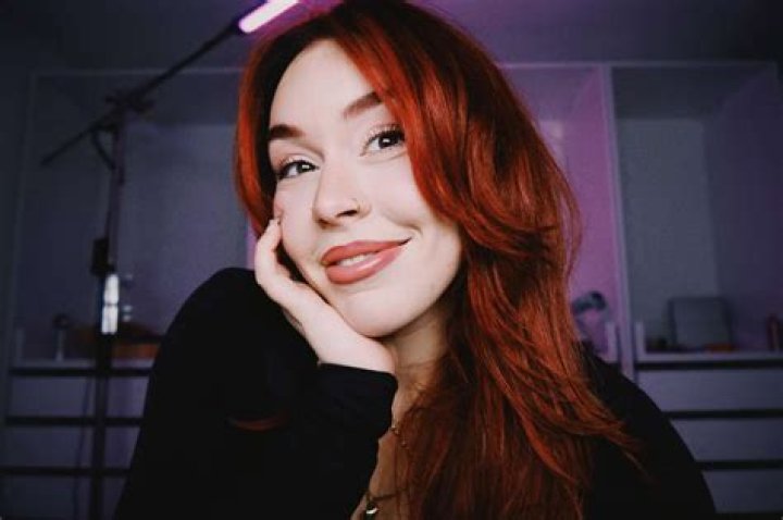 Jesaaelys Ayala González: She Is a Makeup Artist & Daddy Yankee's Daughter