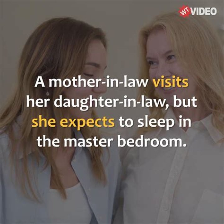 Woman Refuses Dishes Her Mother-in-Law Wanted to Cook for Her on Thanksgiving Day, Comes with Her Own