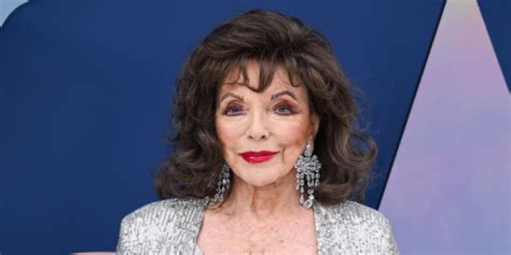 Elizabeth Ashley Wharton Is a Bassist – Facts about Vince Neil's Daughter