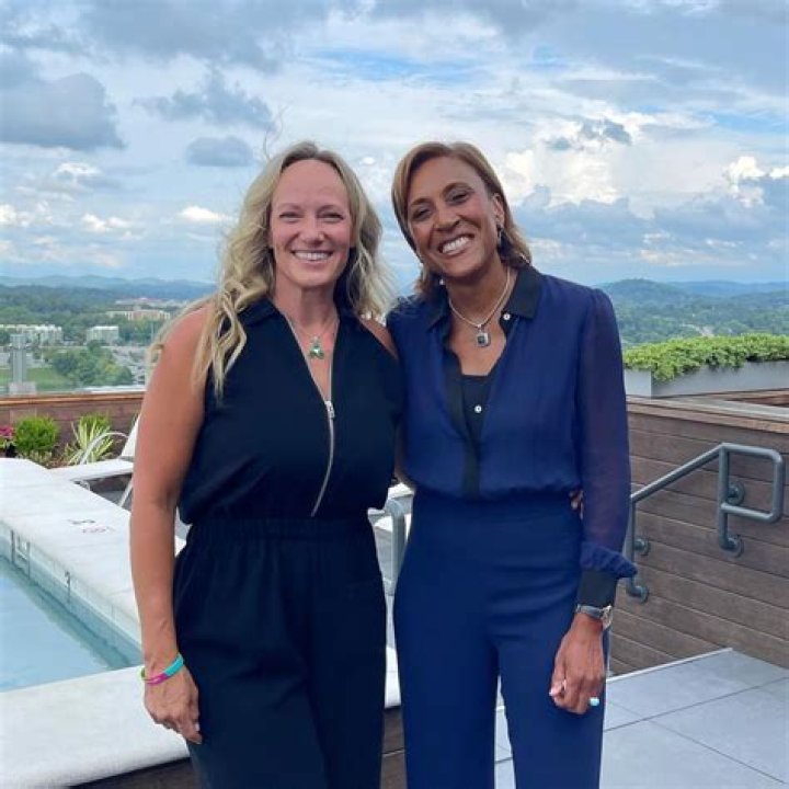 'GMA' Anchor Robin Roberts Shares Glimpse of Her 2nd Honeymoon after Marrying Longtime Partner Amber Laign