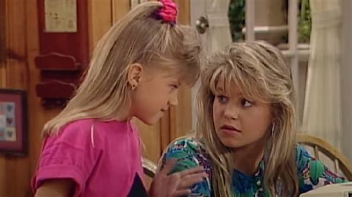 'Full House' Star Jodie Sweetin’s Two Daughters Look ‘Exactly’ Like Mom from Her Days on the Show Posing in Photo
