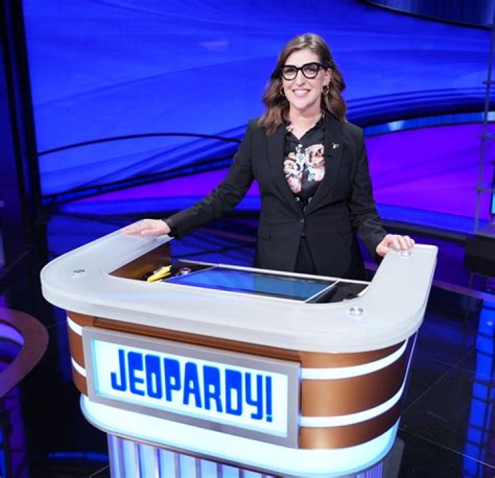 Mayim Bialik Announces She Was Told She's No Longer 'Jeopardy!' Host, Making Fans Emotional