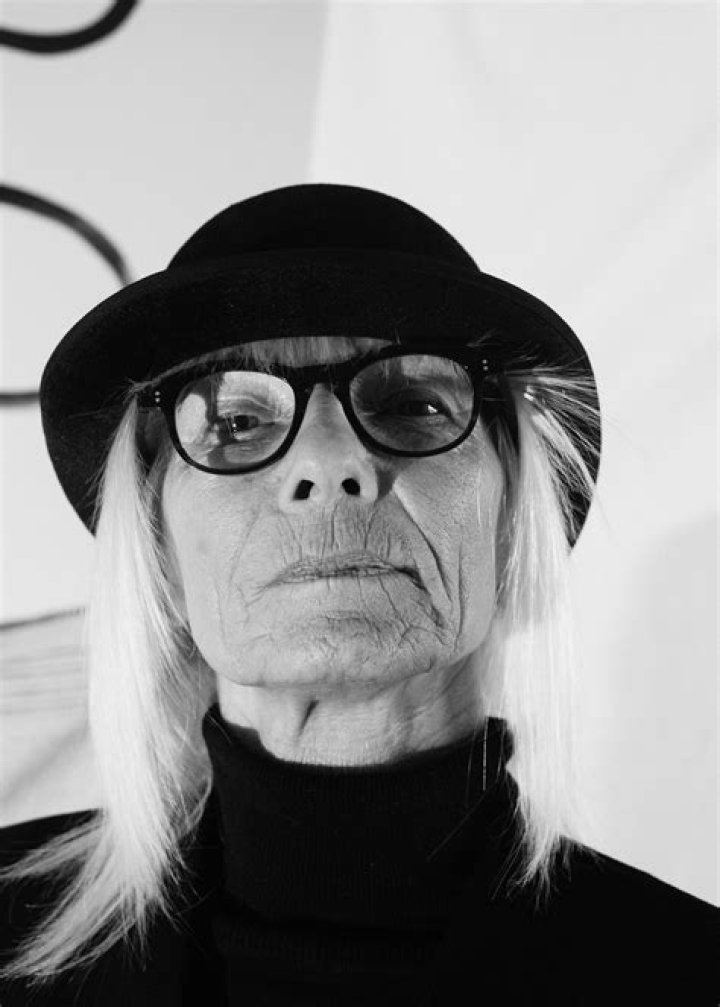 I Saw My Mother-in-Law Sneak Into Kid’s Room at Night and Put Something in My Baby’s Mouth — Story of the Day