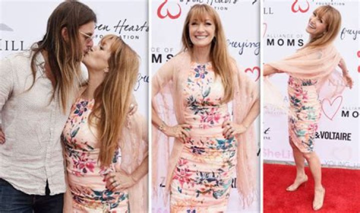 Jane Seymour, 67, shares a kiss with 31-year-old singer on the red carpet