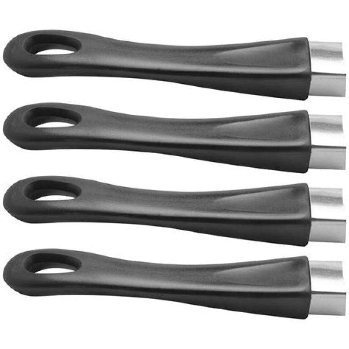 Prank video shows how driver handles road rage with a punching bag