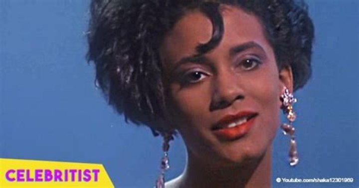 Remember 'Clarke' from 'Mo Better Blues'? She married a very famous white actor