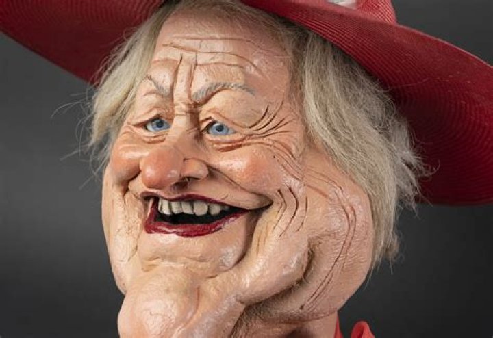 Solange's teen son is the spitting image of his mother in videos spending time with his parents