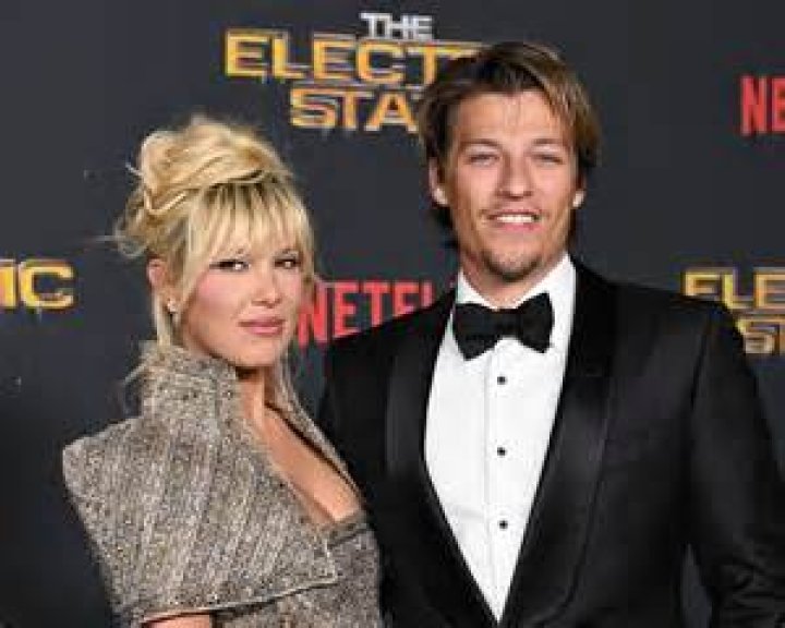 Bobby Brown shares photo of his 'sunkissed' eldest daughter