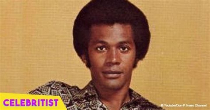 Remember Clifton Curtis from 'That's My Mama'? He looks amazing at 72 & has a grown-up daughter